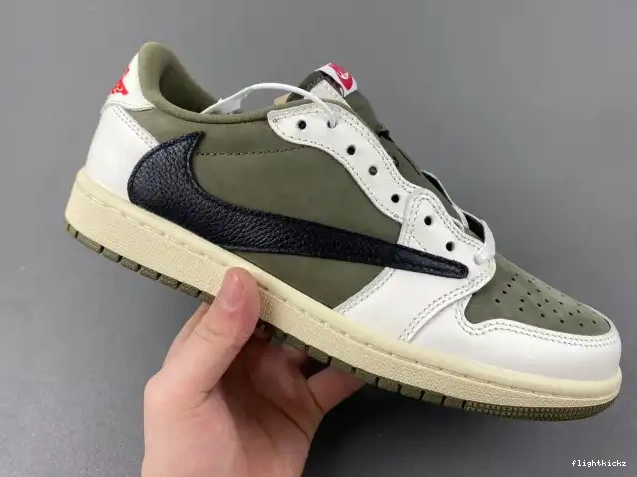 MEDIUM LOW AIR OG 1 X TRAVIS SCOTT OLIVE JORDAN DM7866-200 0628
